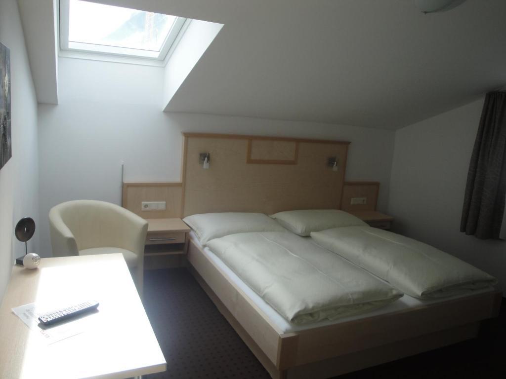 Pension Dorfplatzl Fusch an der Grossglocknerstrasse Phòng bức ảnh